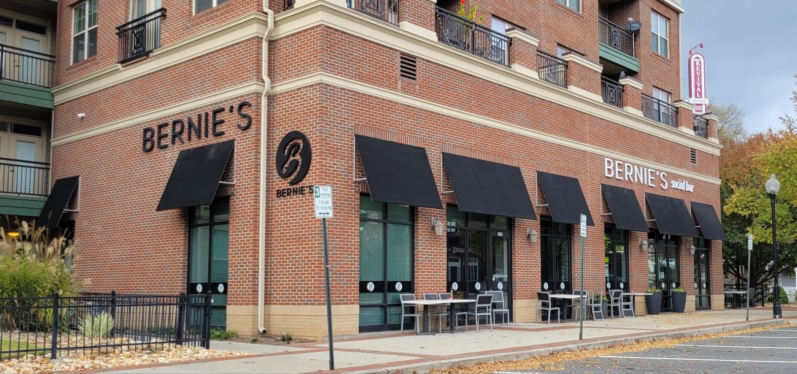 Storefront signage on two elevations, Bernie's, by High Stakes Creative