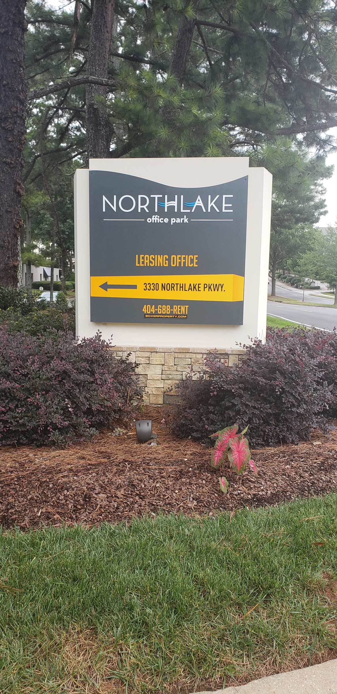 Northlake leasing office monument, full view, Northlake Office Park, Atlanta, GA, by High Stakes Creative
